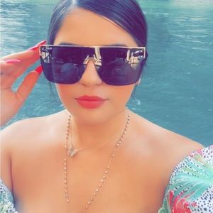 Meet your Posher, Lorena